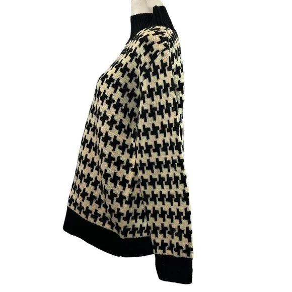 Black & Cream Houndstooth Lambswool Mock Neck Sweater – Size Medium - Picture 4 of 8